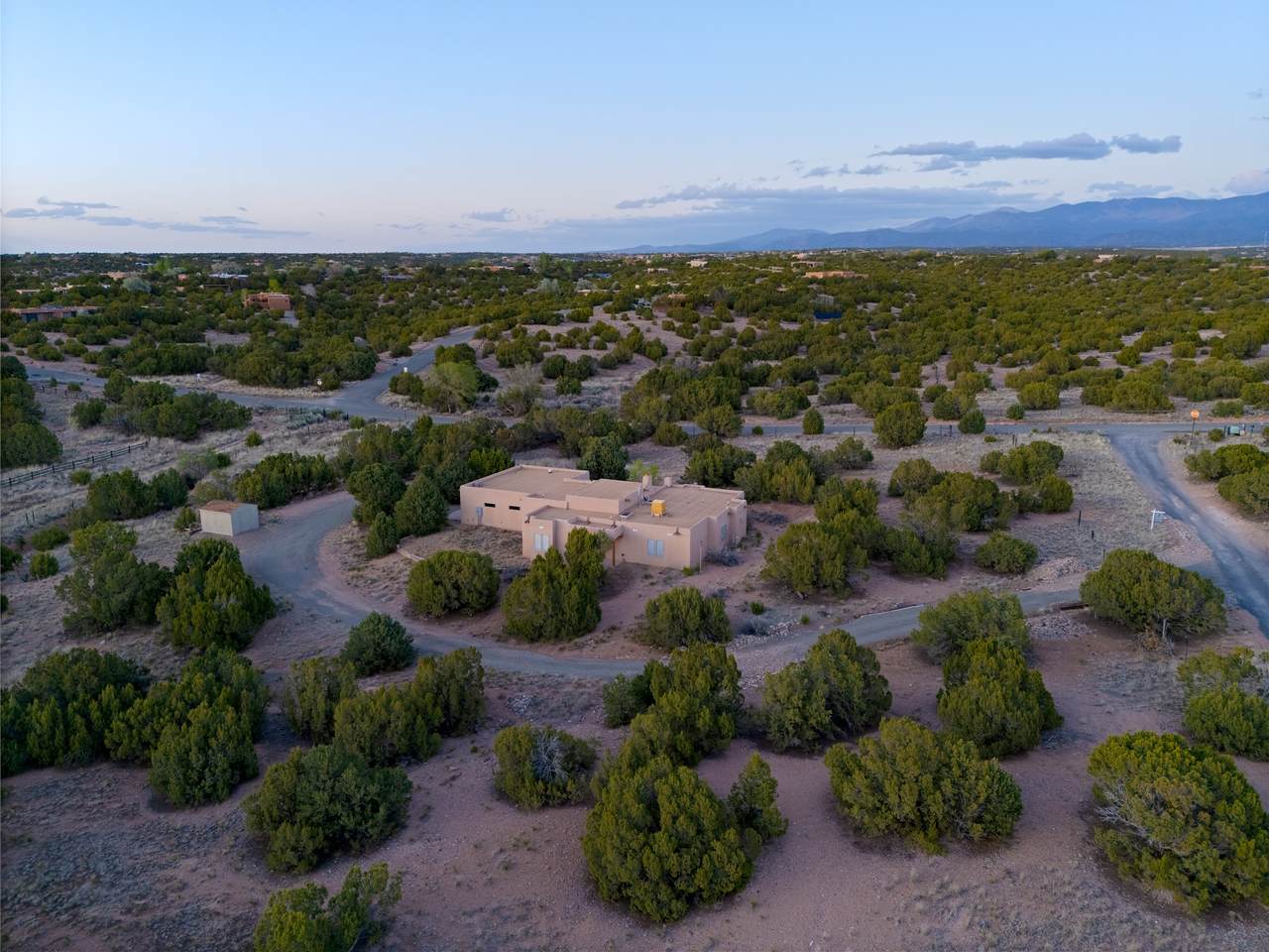 https://bt-photos.global.ssl.fastly.net/santafe/1280_boomver_2_202505433-2.jpg