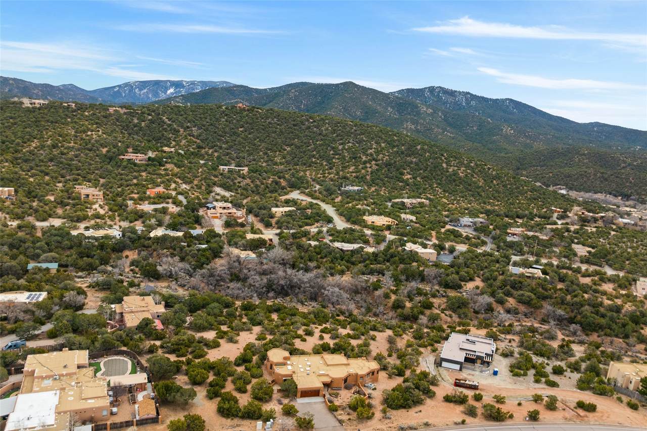 https://bt-photos.global.ssl.fastly.net/santafe/1280_boomver_2_202600045-2.jpg