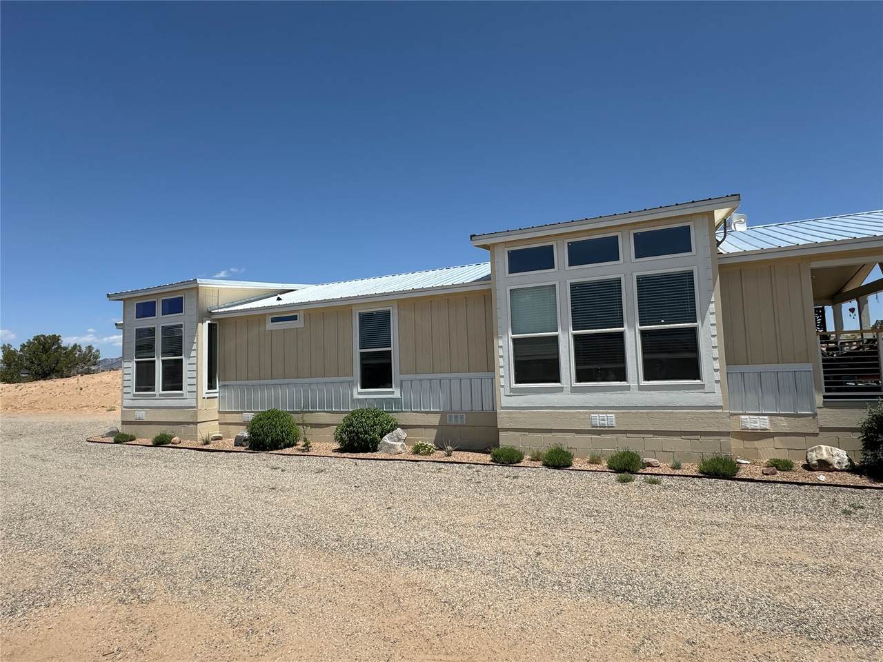 62 Private Drive 1613A - Photo 1