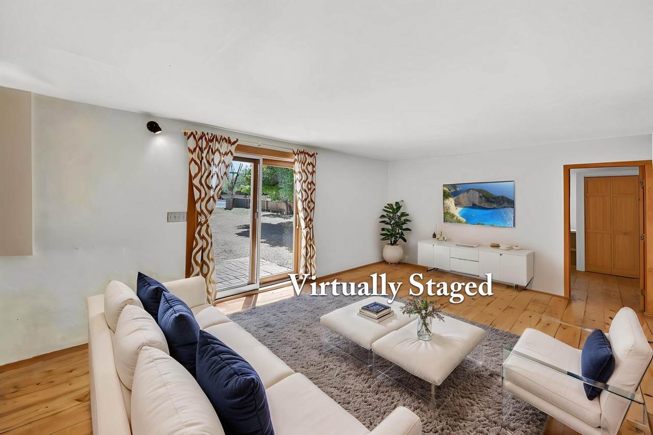 1564 Navajo Drive - Photo 1