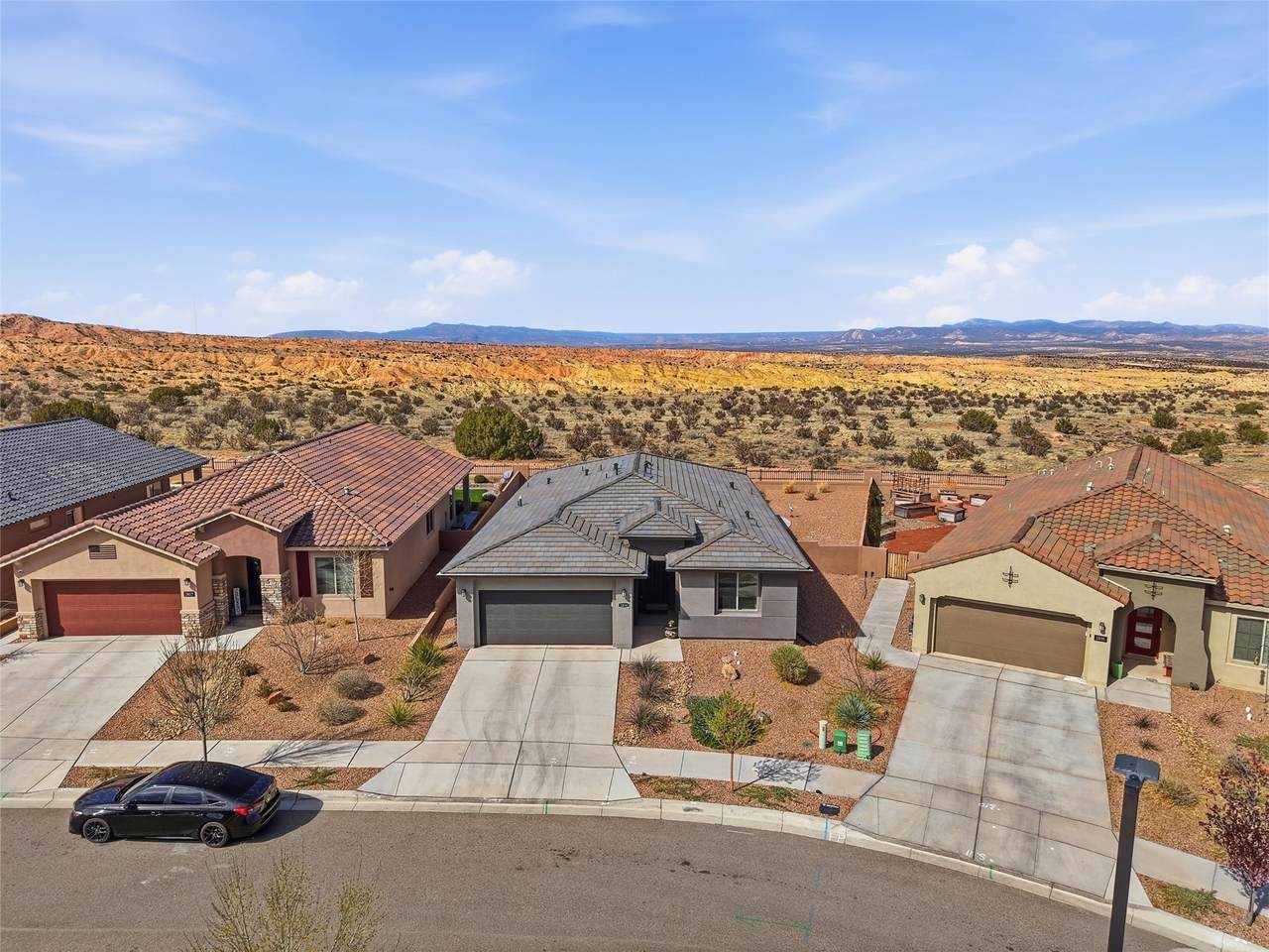 2831 Kings Canyon Loop - Photo 1