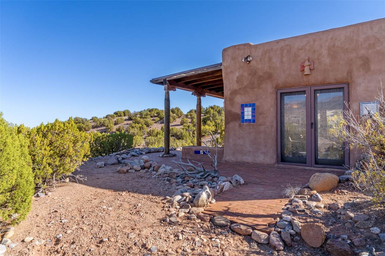 https://bt-photos.global.ssl.fastly.net/santafe/1280_boomver_2_202601810-2.jpg