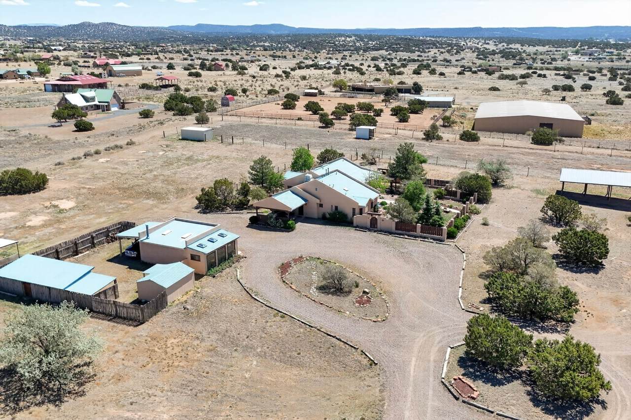 https://bt-photos.global.ssl.fastly.net/santafe/1280_boomver_2_202602004-2.jpg