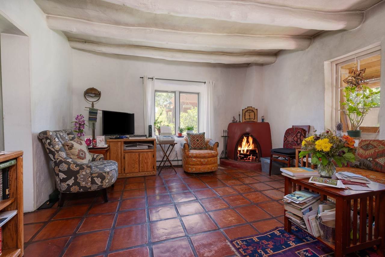https://bt-photos.global.ssl.fastly.net/santafe/1280_boomver_2_202602158-2.jpg