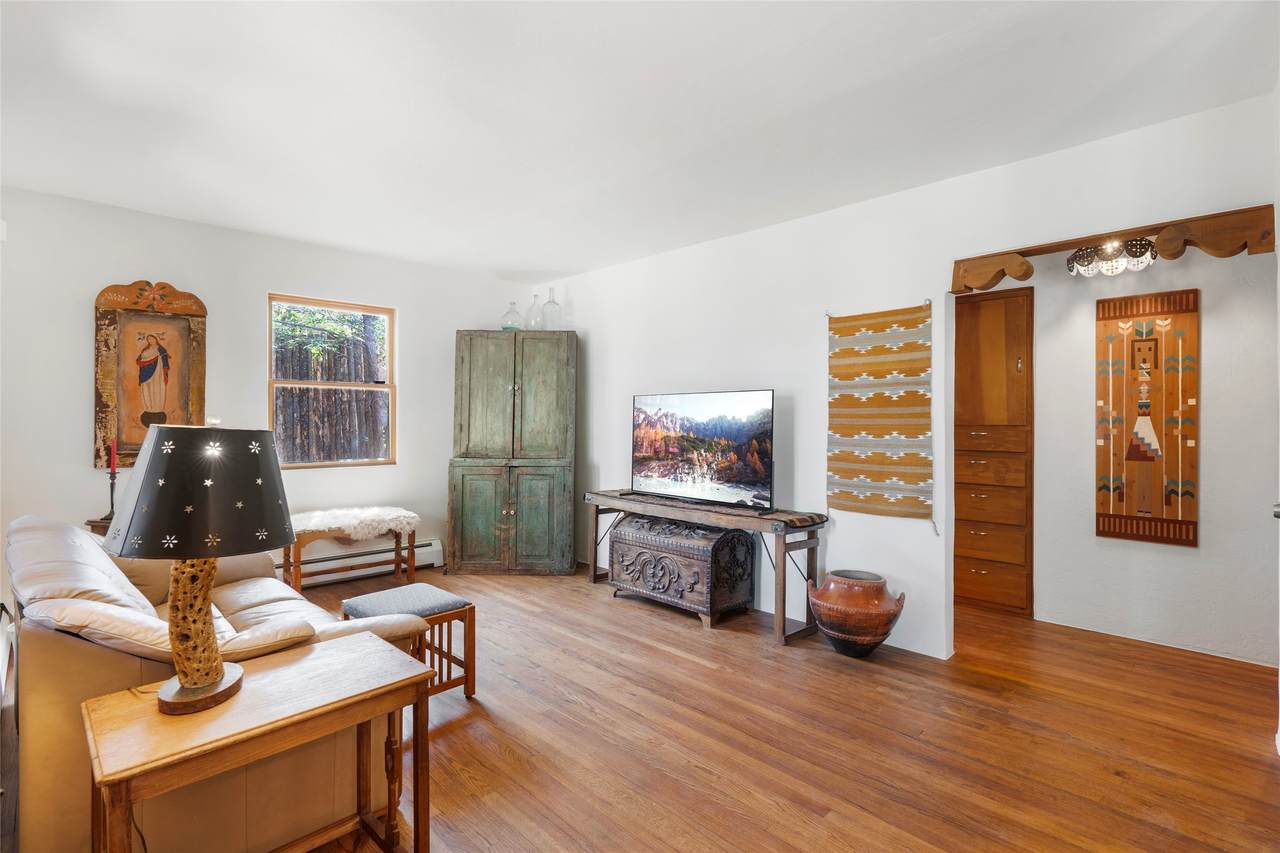 1820 Kiva Road - Photo 1