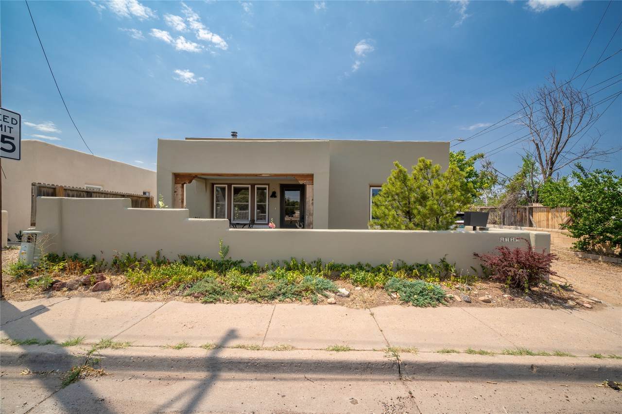 1724 Paseo De Peralta - Photo 1