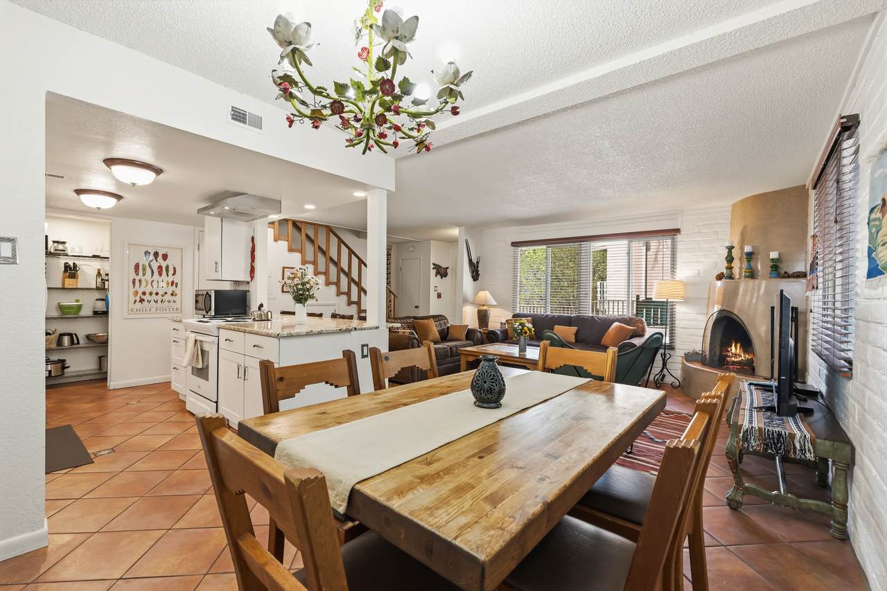 320 Artist Road - Photo 1