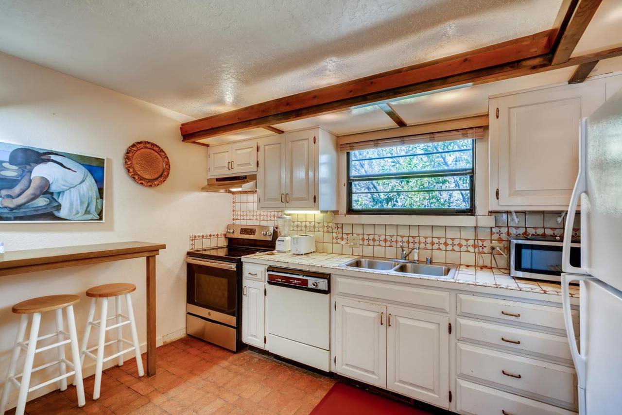 296 Calle Loma Norte - Photo 1