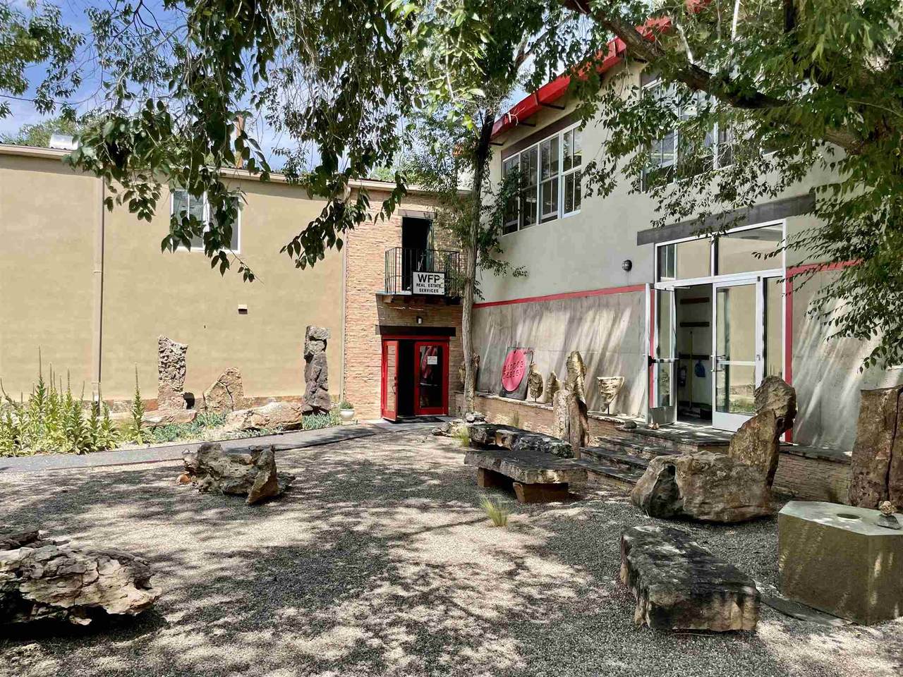 901 San Mateo - Photo 1