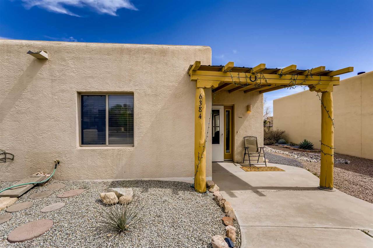 6384 Entrada De Milagro - Photo 1