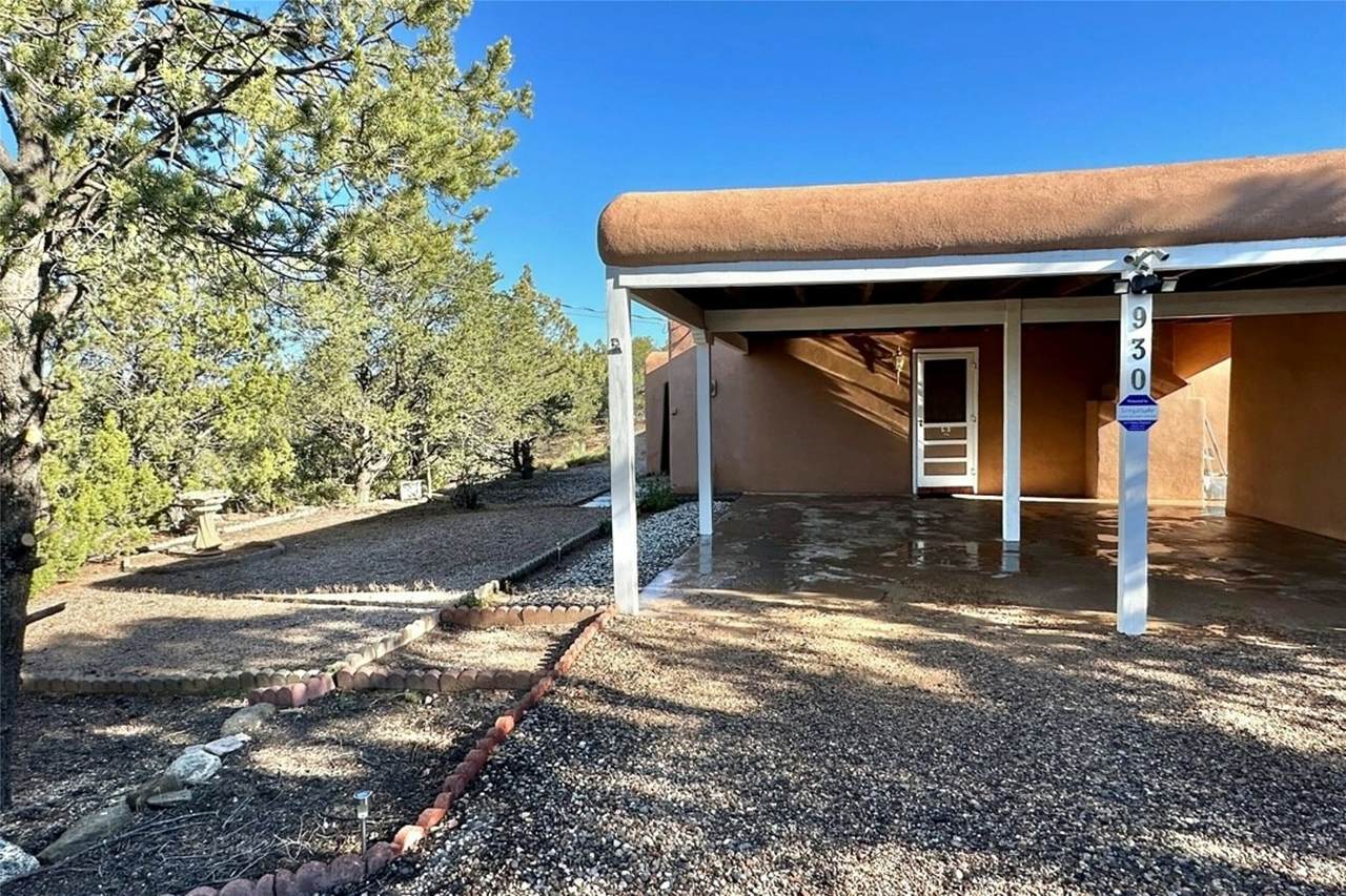 930 Stagecoach Road - Photo 1