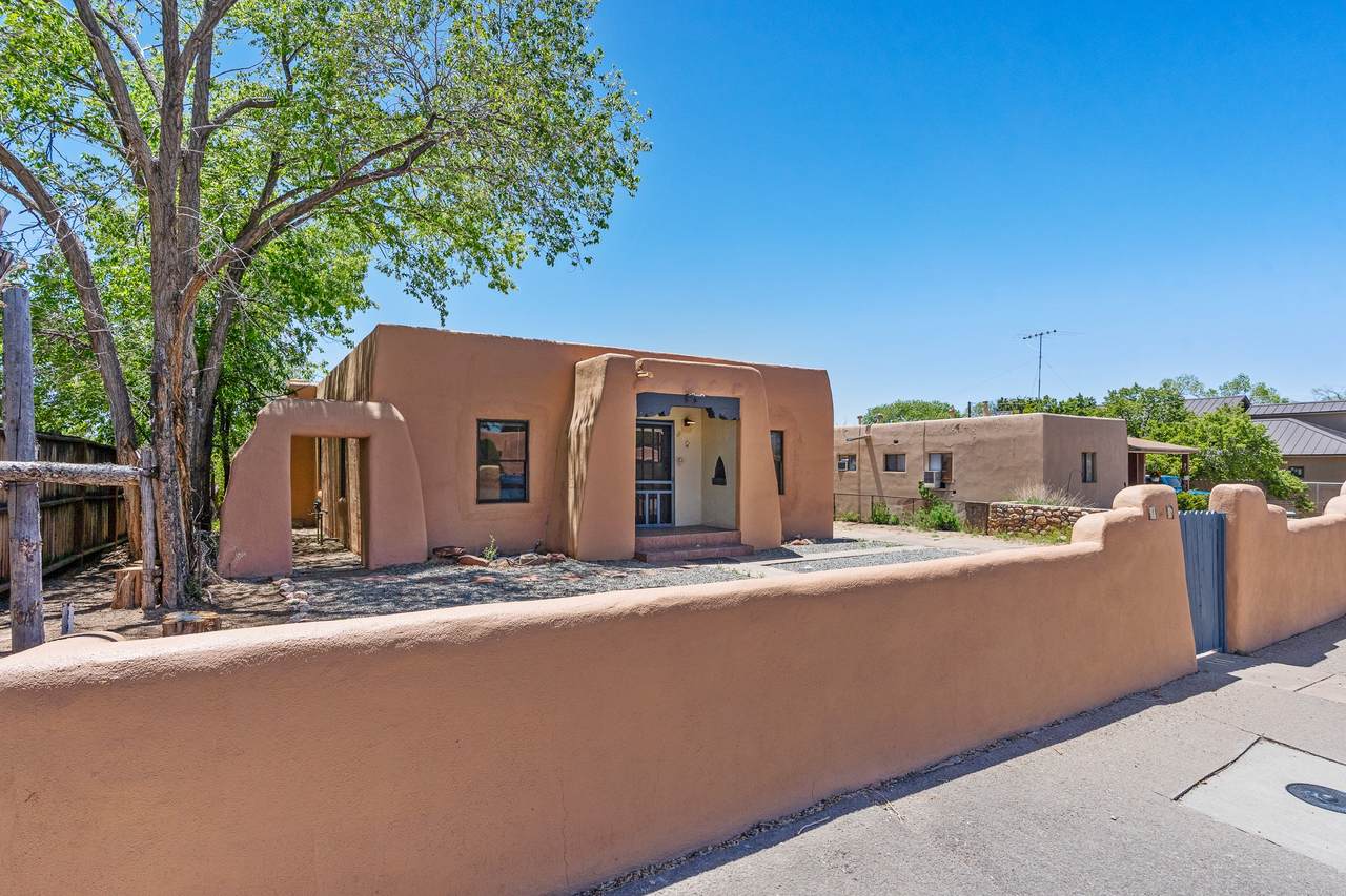 138 Coronado Road - Photo 1