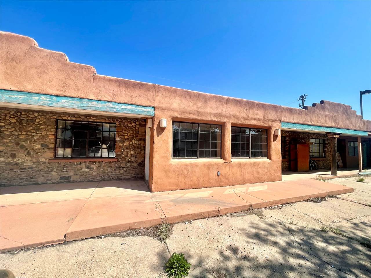 1151 Grand - Photo 1
