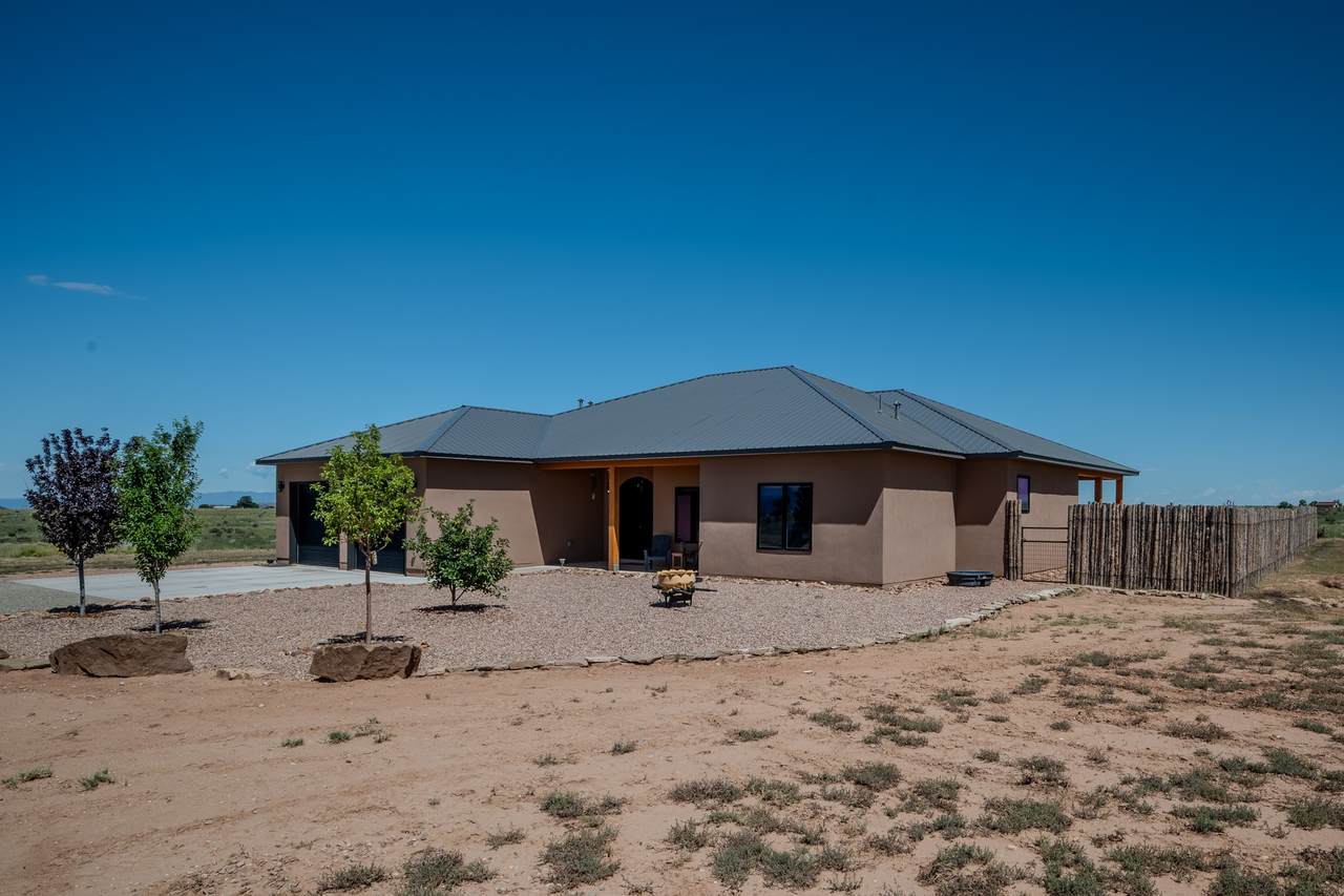 157 Calle Galisteo - Photo 1