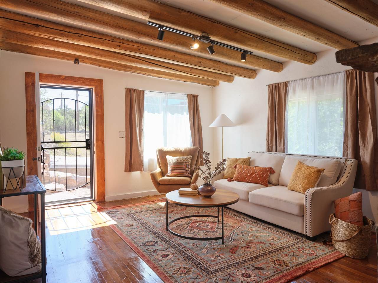 436 Apodaca Hill - Photo 1