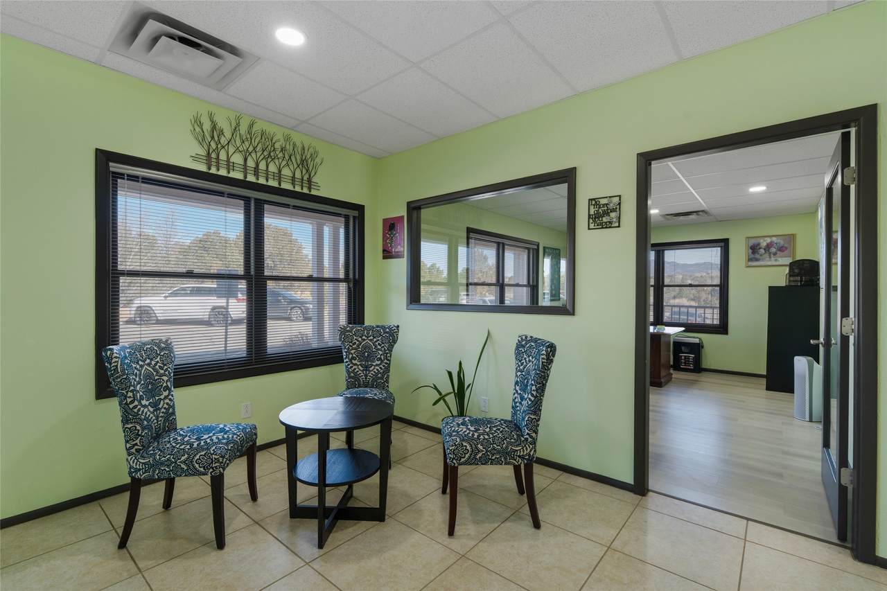 411 Saint Michaels - Photo 1