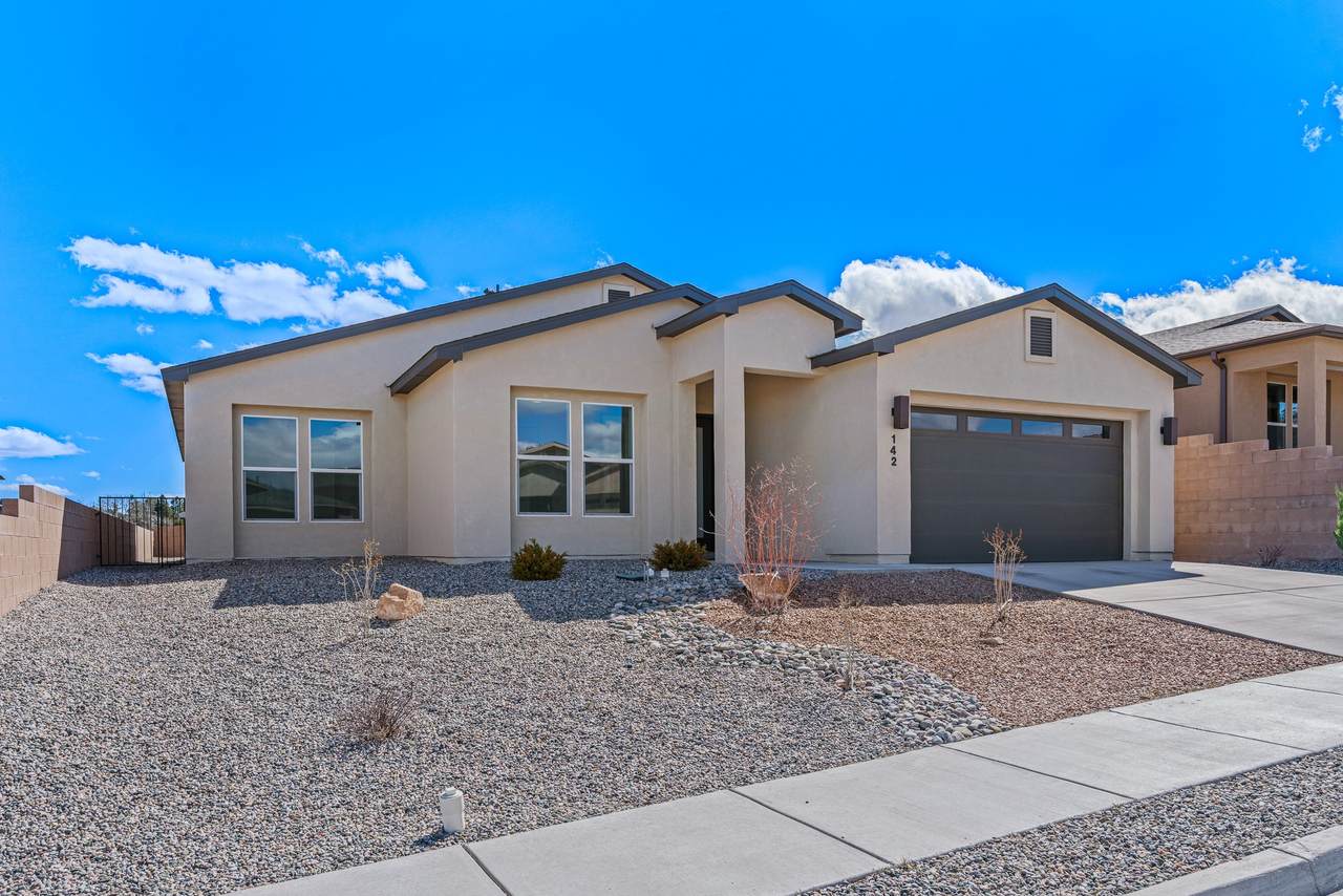 142 Mirador Boulevard - Photo 1