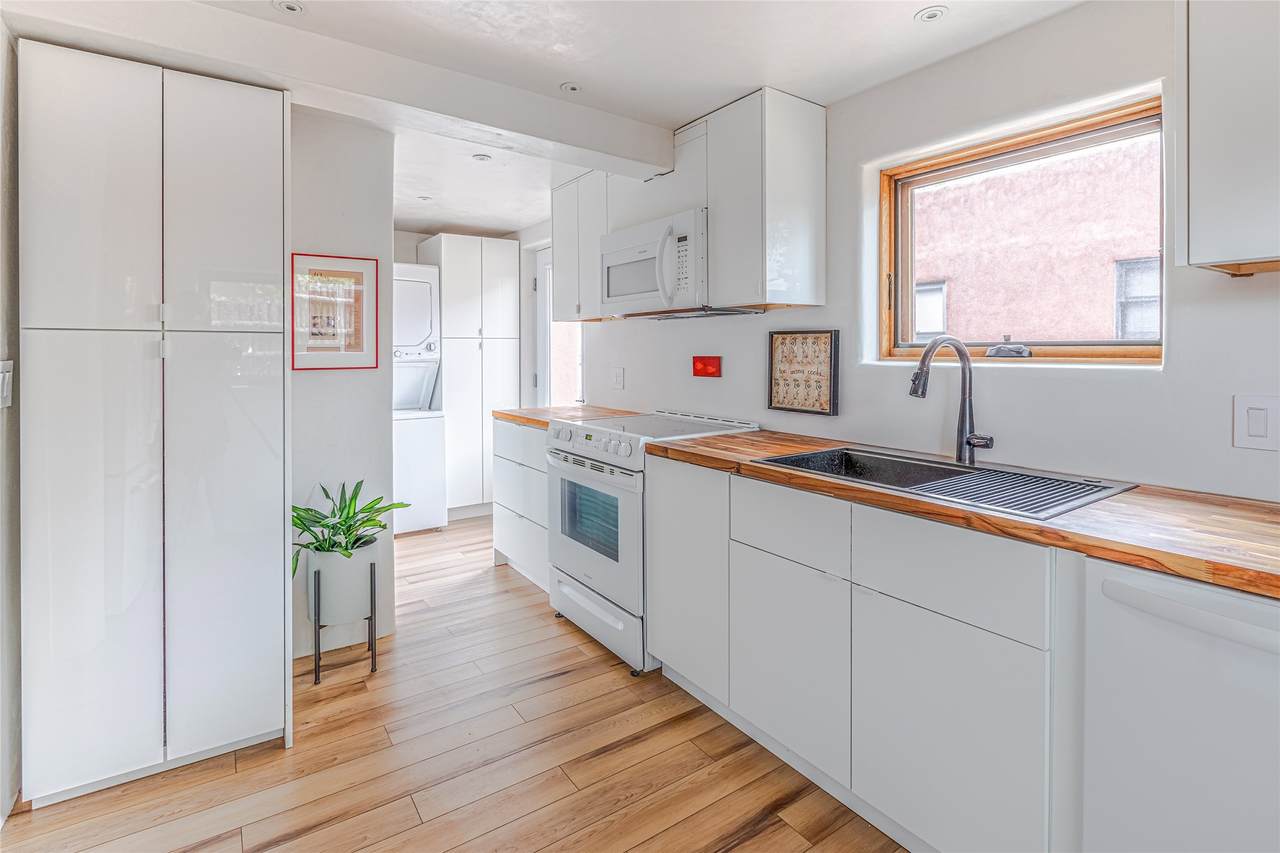 610 Jiron Street - Photo 1