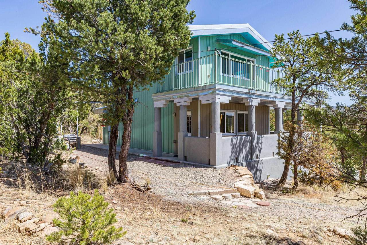 8 Sierra Road - Photo 1