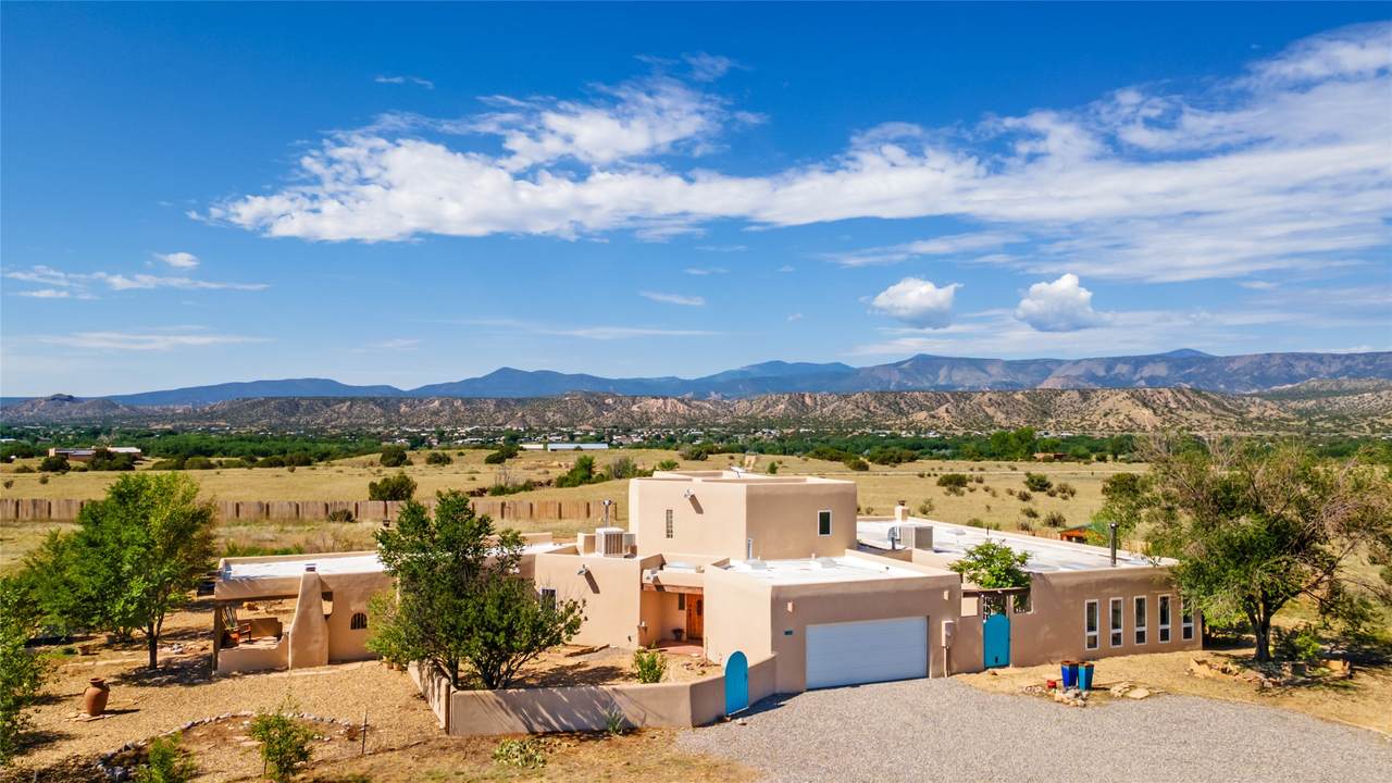 https://bt-photos.global.ssl.fastly.net/santafe/1280_boomver_4_202600354-2.jpg