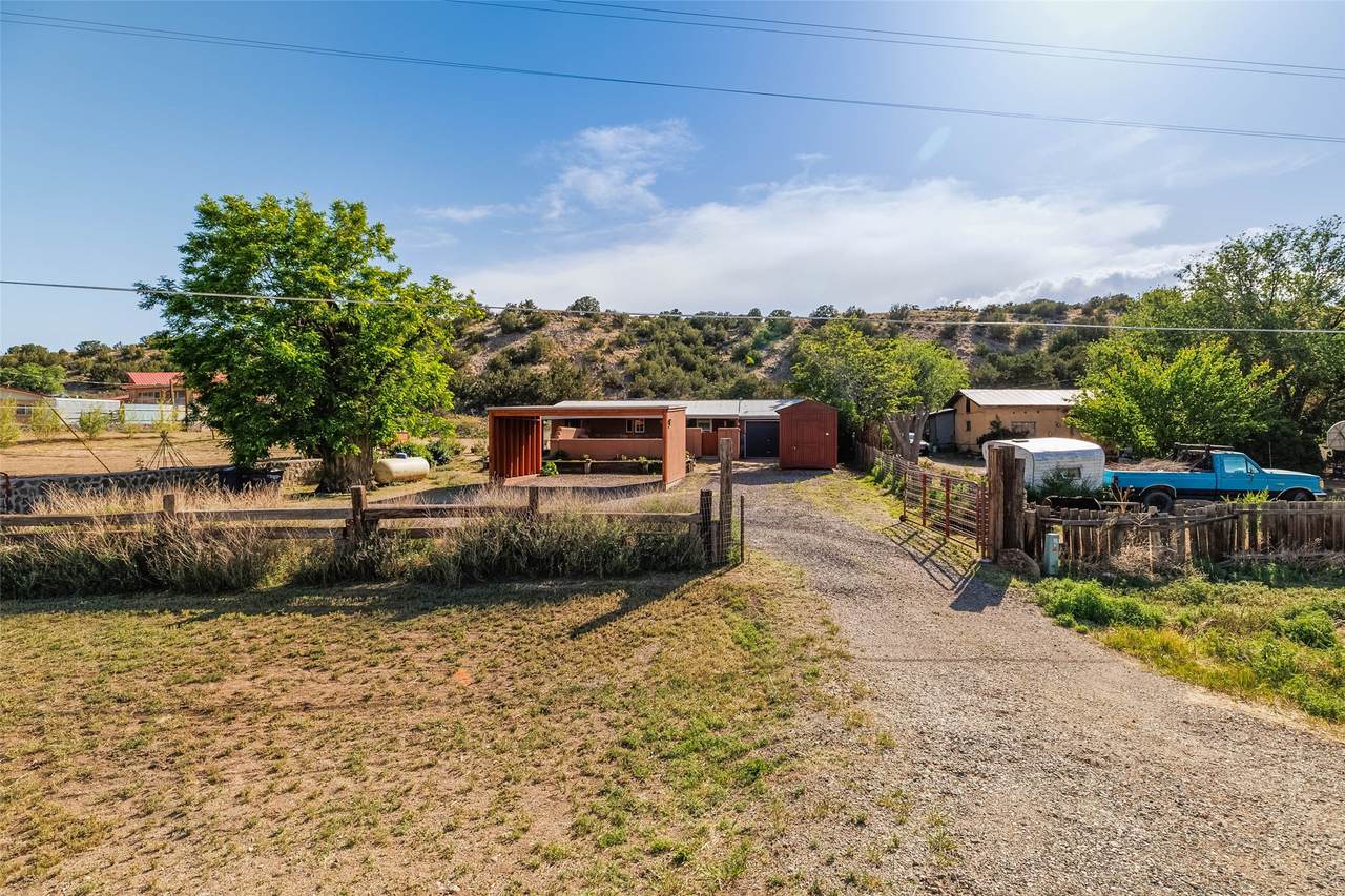 133 County Rd 135 - Photo 1