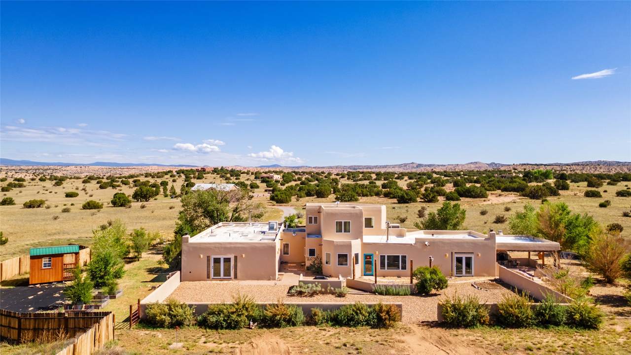 91 Private Drive 1613 B - Photo 1