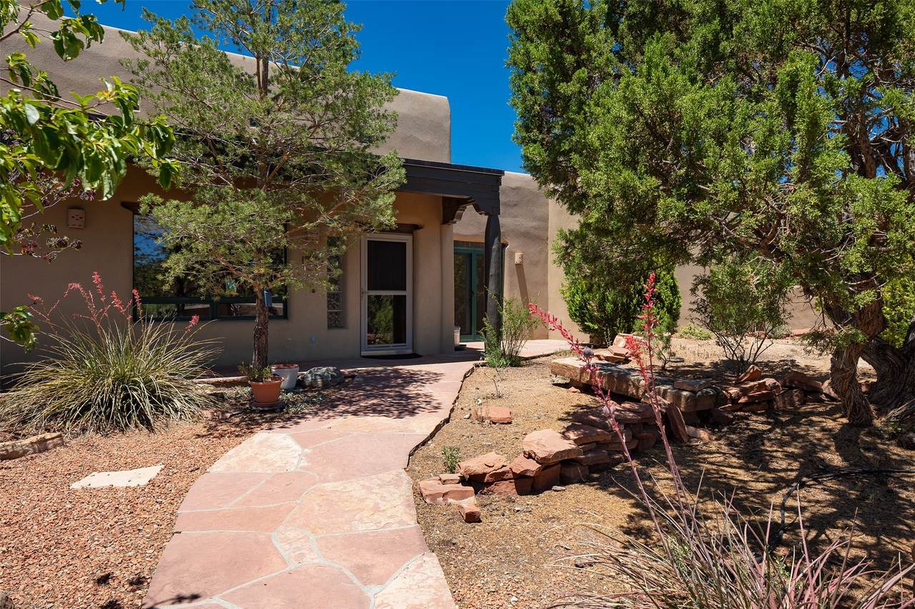 7 Azulejo Court West - Photo 1