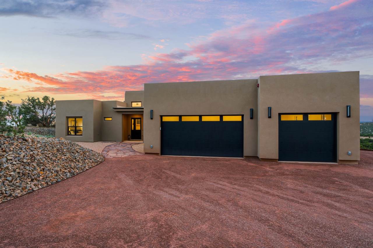 24 Longview Drive - Photo 1