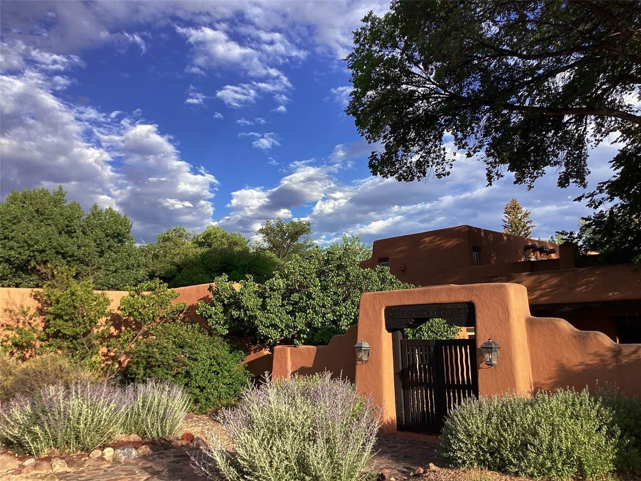 Rancho de Abiquiu - Photo 1