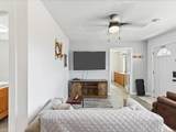 32 Lucero - Photo 14