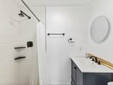 32 Lucero - Photo 16