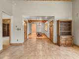 738 Gregory - Photo 8