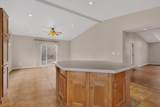 11 Walnut - Photo 8