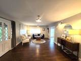 401 Maple Avenue - Photo 4