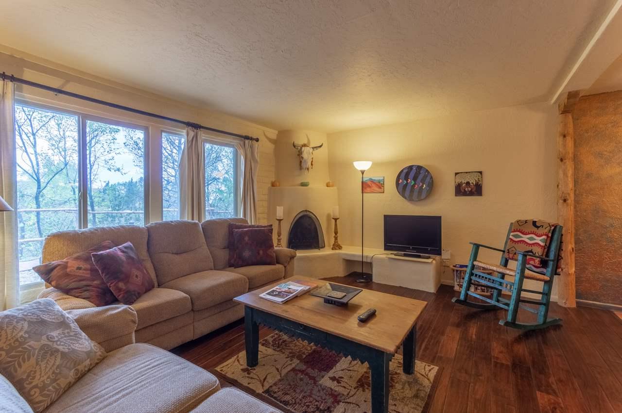 320 Artist Rd - Photo 1