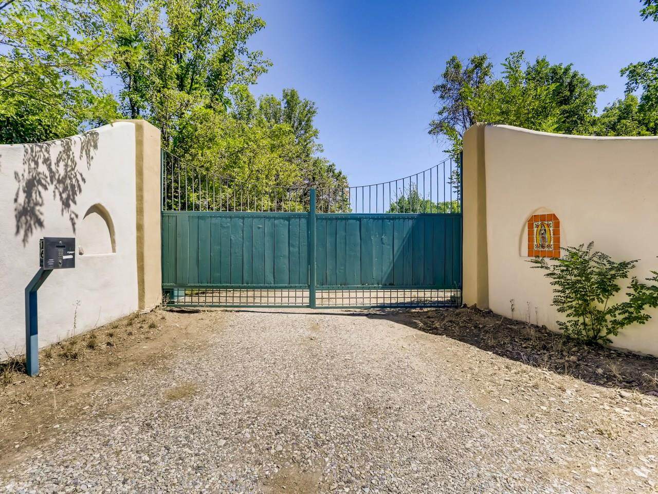 16 Shady Lane - Photo 1