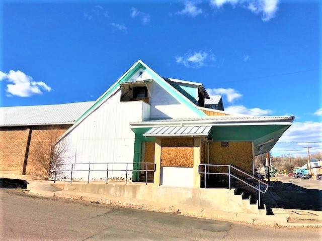 901 South Pacific Street - Photo 1