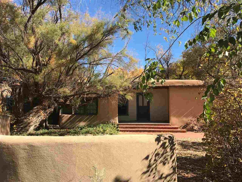 316 Paseo De Peralta - Photo 1