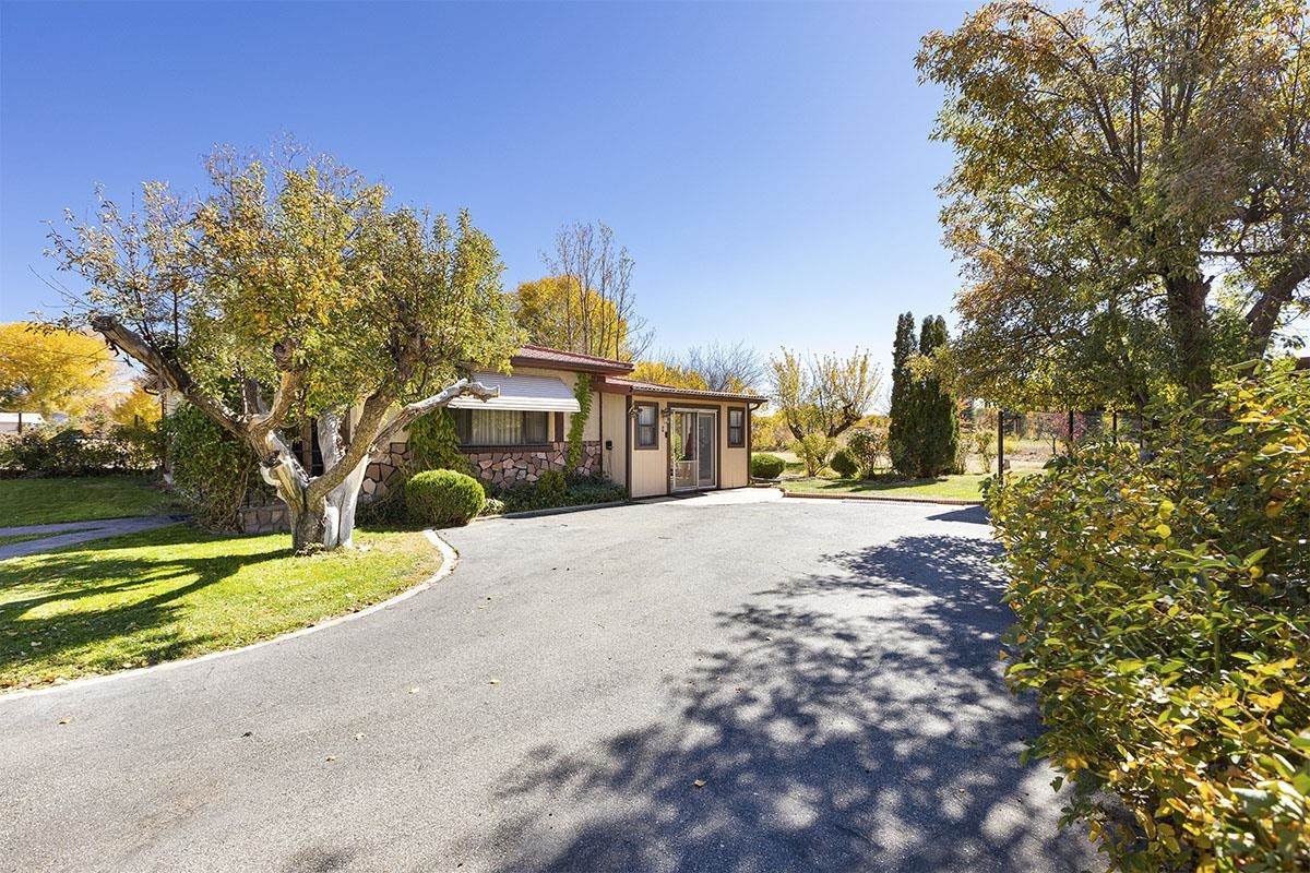 722 Las Vegas St - Photo 1