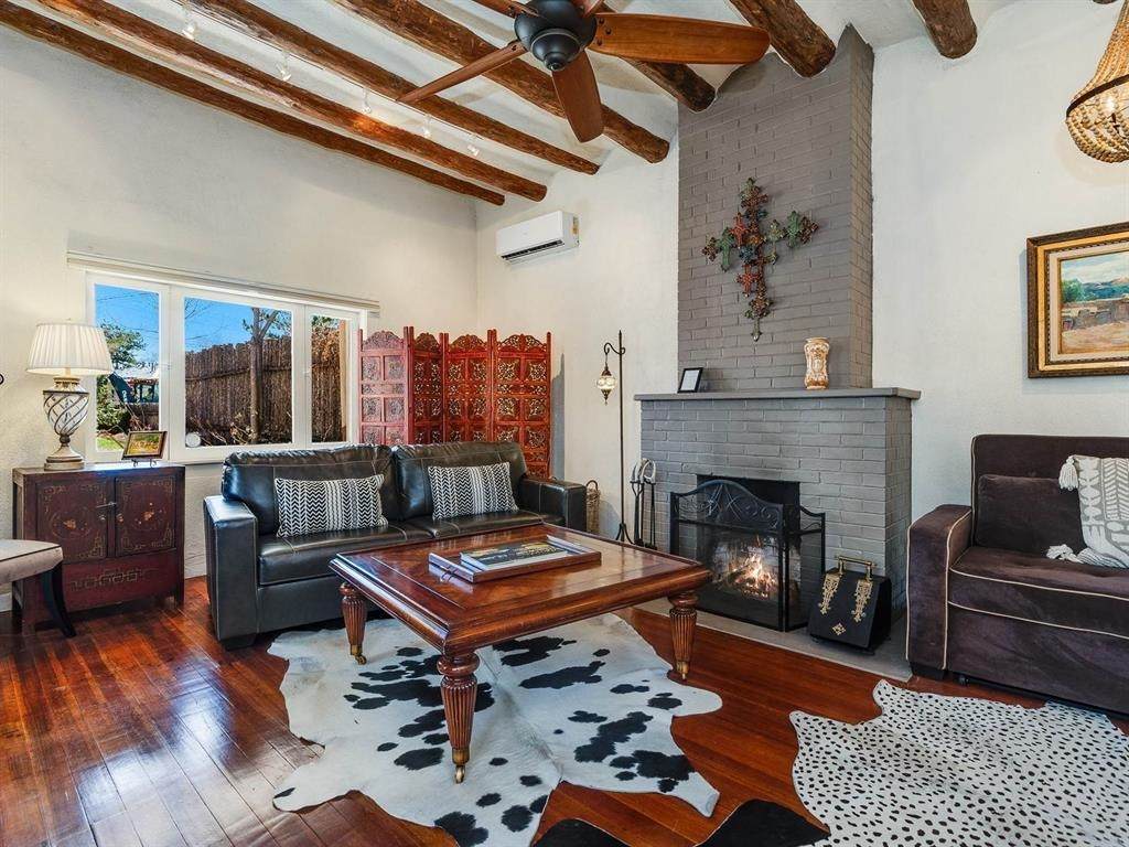 543 Agua Fria - Photo 1