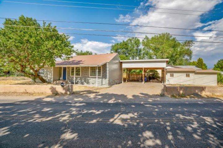 1113 S Mccurdy - Photo 1