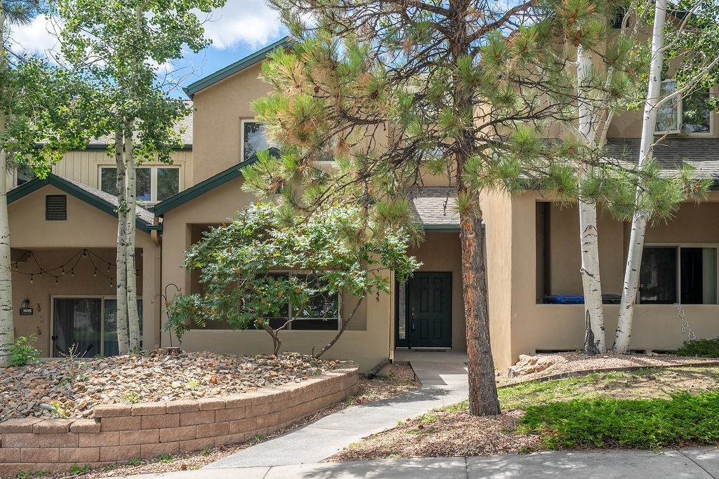 4755 Esperanza - Photo 1