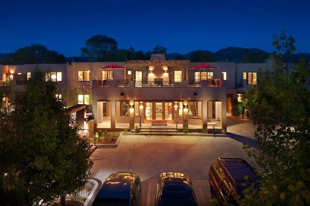 103 Catron - Photo 1