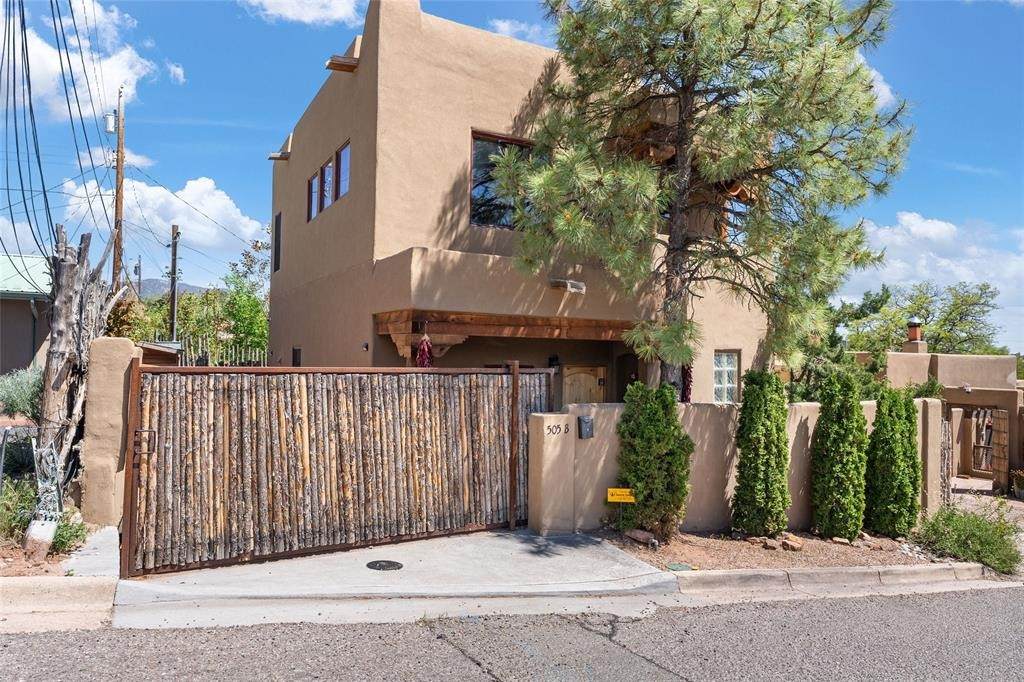 505 Juniper Drive - Photo 1