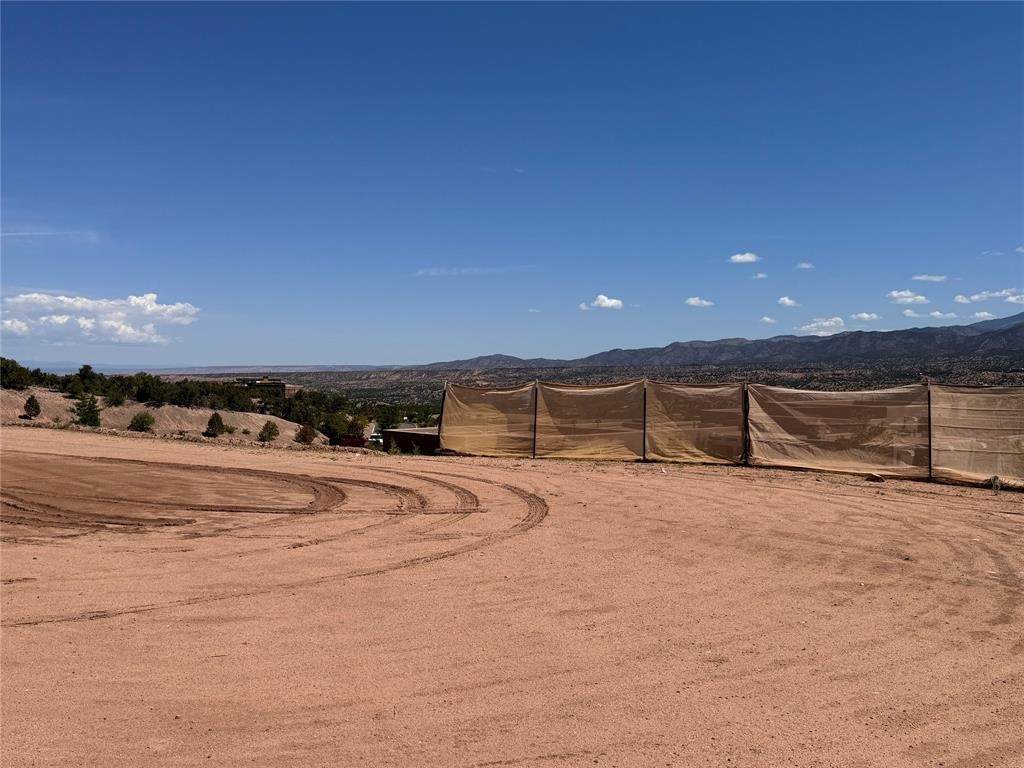 https://bt-photos.global.ssl.fastly.net/santafe/orig_boomver_1_202601880-2.jpg