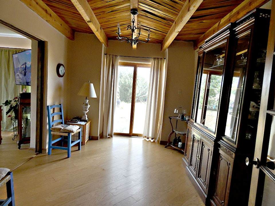 https://bt-photos.global.ssl.fastly.net/santafe/1280_boomver_1_202602854-2.jpg
