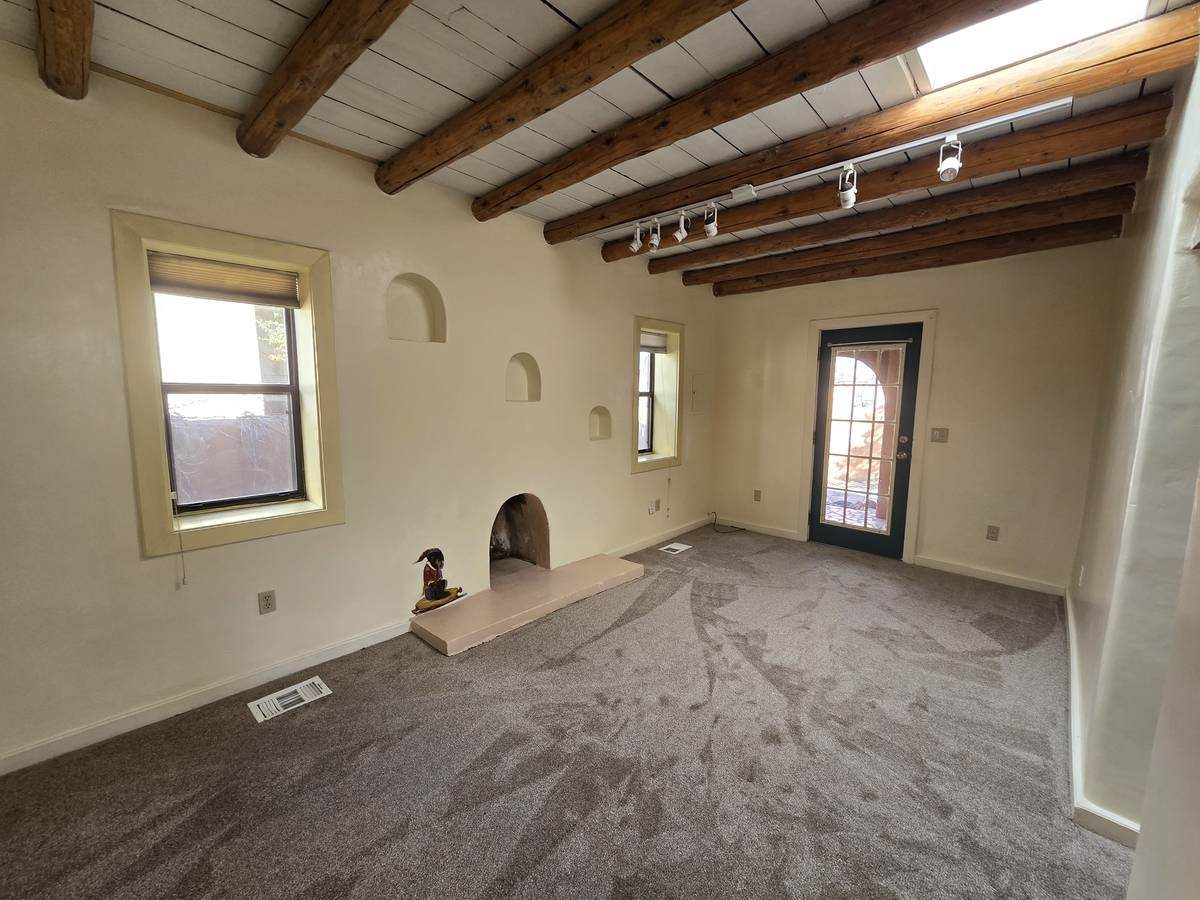 246 Casados - Photo 1
