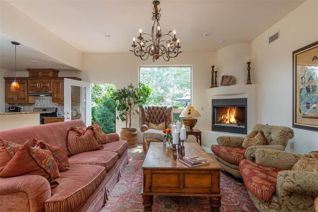717 Calle Beatrice - Photo 1