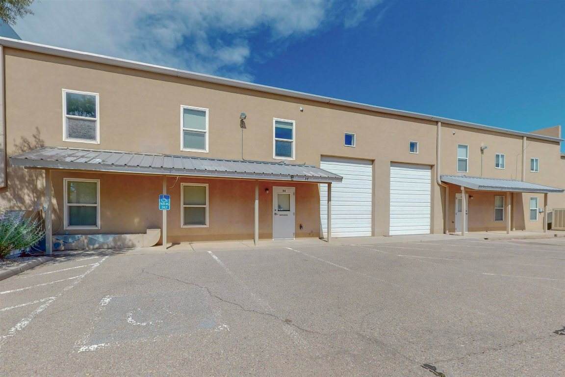 21 Bisbee - Photo 1