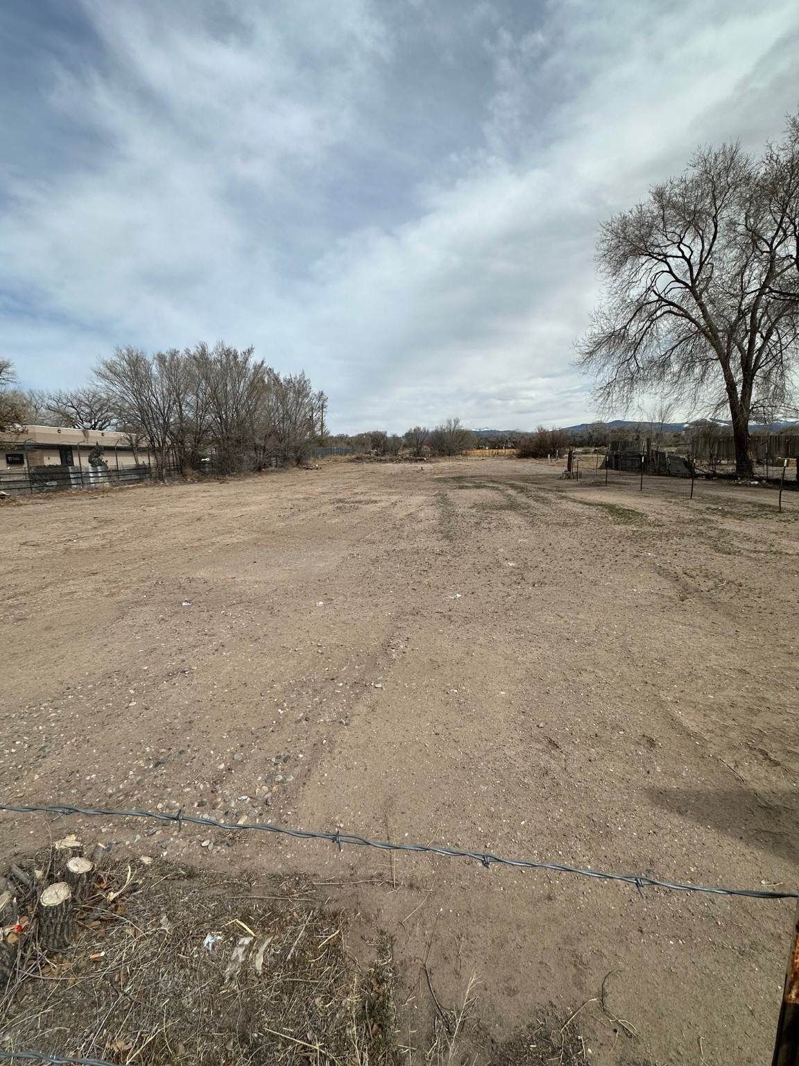 2021 N Riverside - Photo 1